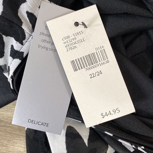 NWT Lane Bryant top - Picture 8 of 8